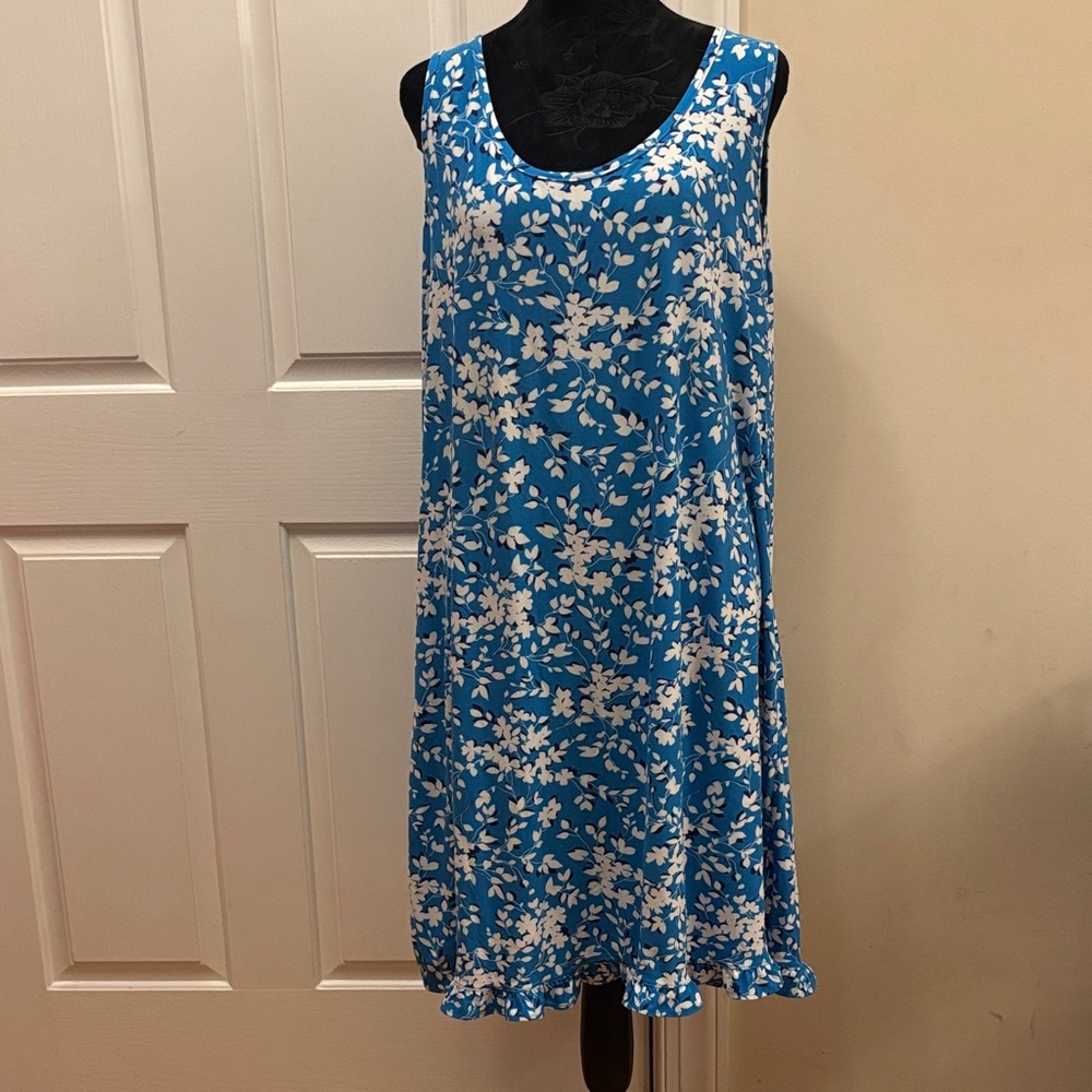 Floral Blue Sleeveless Lounge Dress